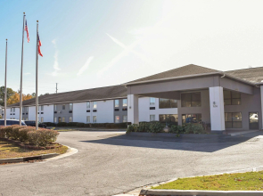 Clarion Pointe Vidalia - Lyons West