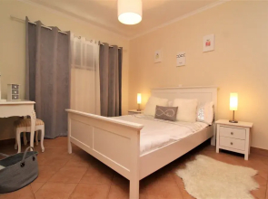 Paul do Mar Charming Apartment T2