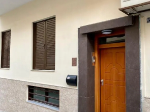 Υπέροχη οικογενειακή κατοικία στον Πειραιά, 3 λεπτά από μετρό