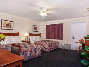 Matador Oceanfront Resort