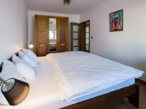 Dvojdům Ostrov u Macochy