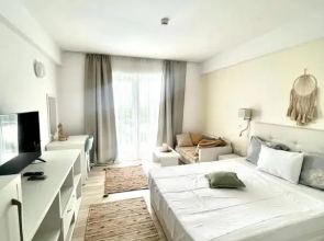 402 Sunrise, 517 Sunset