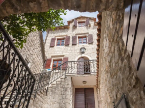Villa & Apartments Perasto