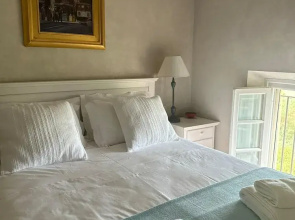 Luxury 6-bed Tuscan Villa Near Lucca and Florence