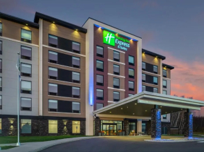 Holiday Inn Express & Suites Moncton by IHG