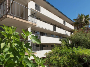 Studio 101 - First floor Fremantle studio apartment