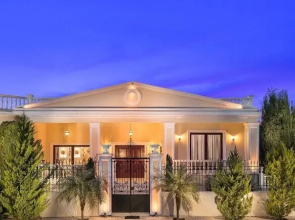 Peaceful Villa With Private Heated Pool Jacuzzi