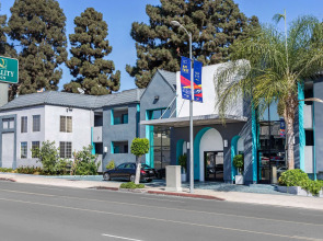 Quality Inn Near Hollywood Walk of Fame