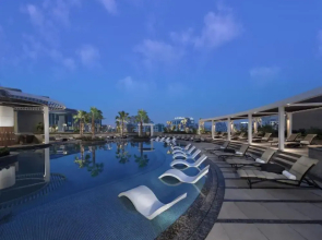 Elegant 1BR Near Wafi Mall Central Dubai Stay