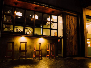 Bubbling Bunny Café - Hostel
