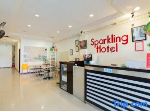 RedDoorz @ Sparkling Hotel near Stasiun Gubeng Surabaya