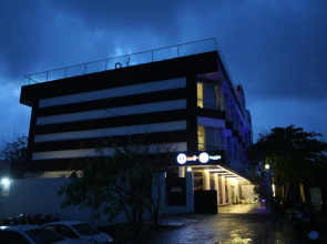 Eldoris Hotel