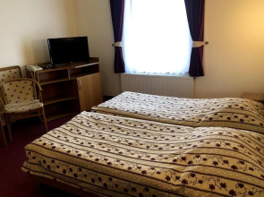 Hotel Imperial Gyogyszallo es Gyogyfurdo