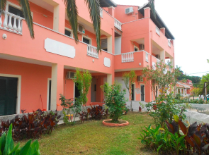 Elves Studios& Apartments