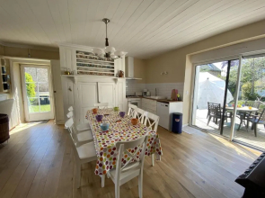 Maison Hennebont, 5 pièces, 11 personnes - FR-1-349-166