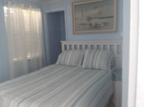 Tropical Bay Inn Motel