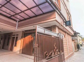 Oyo Life 1471 Himka Kost