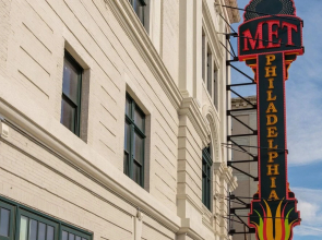 FRONTDESK 242 S 17th St Apts Rittenhouse Sq Philadelphia