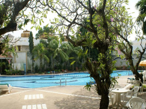 Royal Twins Palace Hotel