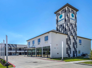 Clarion Pointe Port Arthur-Beaumont South
