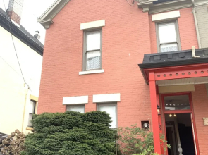 Towle House 1006