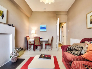 JOIVY Famous St. Mary's Street Old Town Apartment