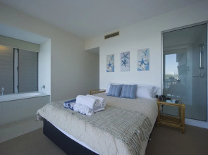 1 Bright Point Apartment 3102