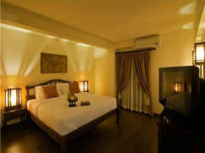 Anoma Boutique House