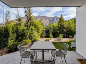 Coronet Escape Apartment 1