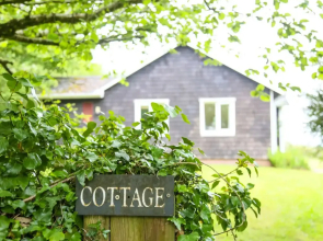 Henllys Lodge