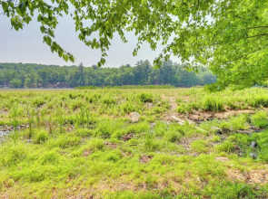 Gas Grill, Lake Access: Scenic Poconos Retreat!