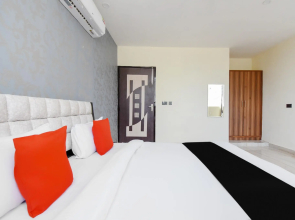 Collection O 69408 Hotel Mubarak Plaza