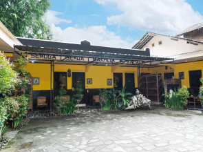 Super OYO 598 Udan Mas Guesthouse& Gallery