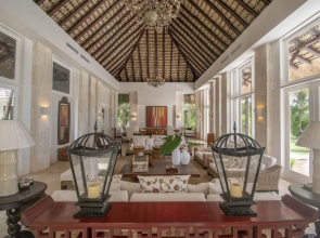 Ocean Front Luxury Villa in Golf and Beach Resort