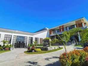 Alta Terra Hotel Tagaytay