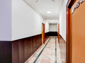 Super Hotel O Hussainganj Near Vidhansabha