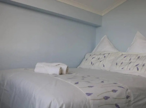 Cozy 2 bedroom loft close to the city centre.