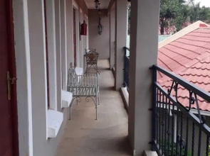 The Prince & the Pauper Guest House