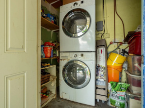 Family Home Heated Pool Victoria Park2BR