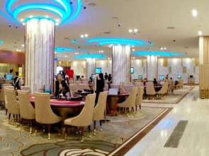 Royal Halong Hotel