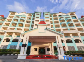 AnyLodge Waterfront Marina Island Pangkor