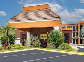Days Inn by Wyndham N Orlando/Casselberry