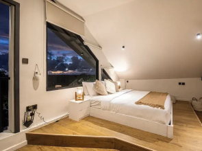 6BR Clifftop Villa 5 Mins to Bingin