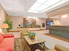 Days Inn by Wyndham Cornelius Lake Norman