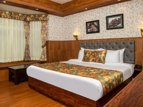 Summit Oakden Resort & Spa