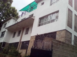 Rose House Hotel