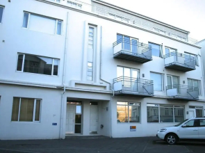 H 81 Apartments
