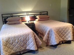 Centurion Guest House and Lodge