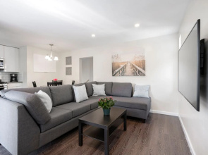 Newly Reno d 2 Bdrm Kitsilano - Centrally Located