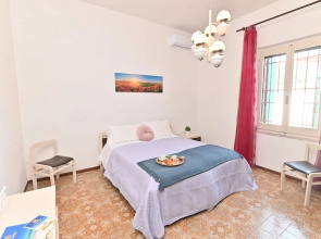 IzzHome Colonial